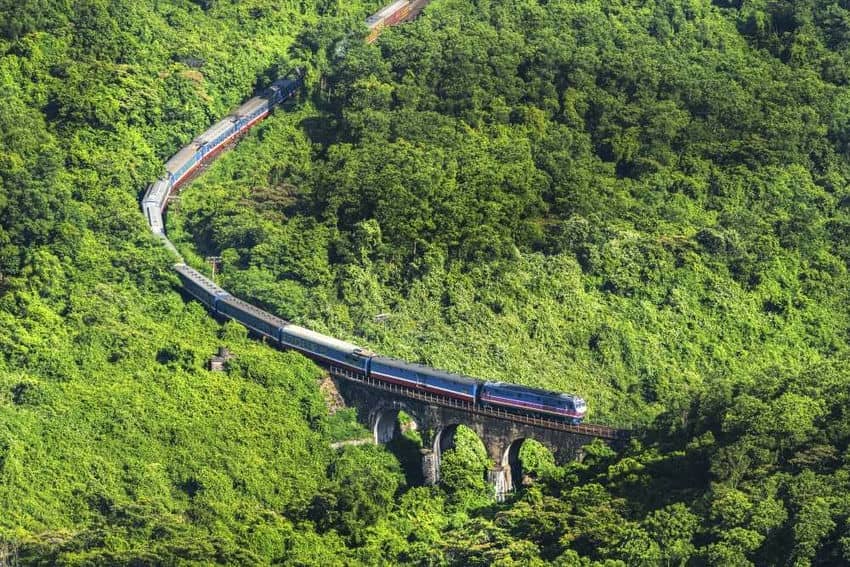 Trains de luxe reliant Hanoi Da Nang