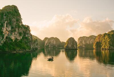 Comment visiter la baie d'Halong ?