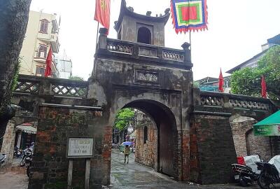 5 portes carrées dans la vie des habitants à Hanoi