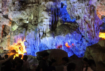 La grotte de Thien Cung dans la baie d’Halong : Patrimoine de l'UNESCO