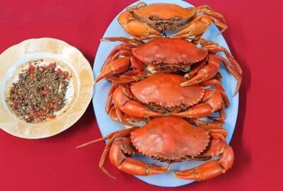 Saigon à Phan Thiet: je trouve mon plateau de fruits de mer épicé et savoureux