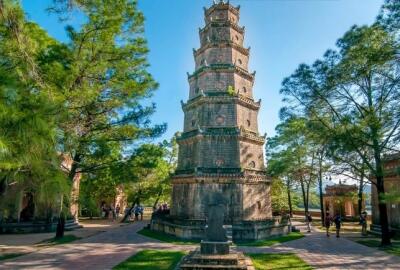 La pagode de Thien Mu ou la pagode de la Dame Céleste à Hue