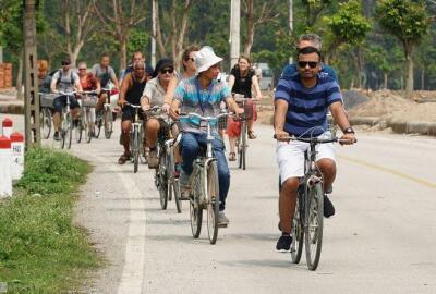 Une pleine journée de balades à vélo à Tam Coc à Ninh Binh