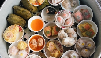 Comment choisir le tour au paradis pour les gourmands Hanoi et HCMV?