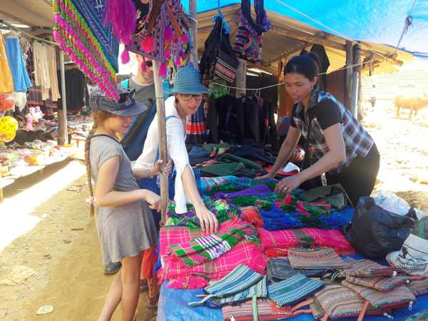 Top-10-marchés-ethniques-à-Lao-Cai