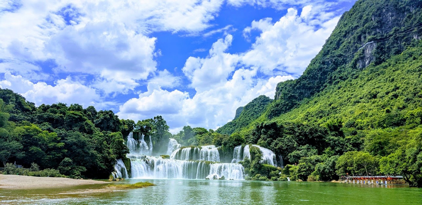 Trek-aux-chutes-Ban-Gioc-Cao-Bang