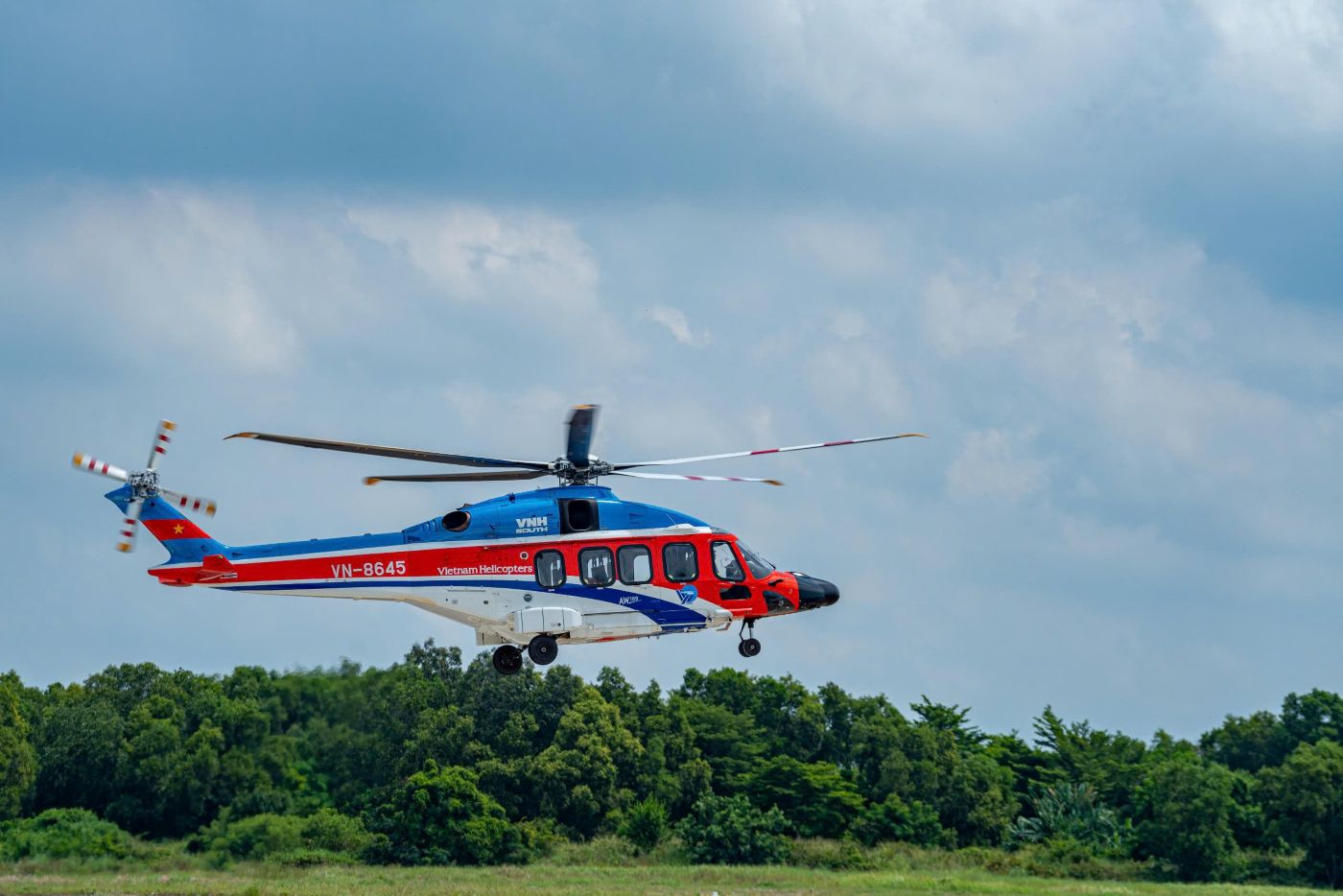 decouvrir-ho-chi-minh-ville-en-helicoptere