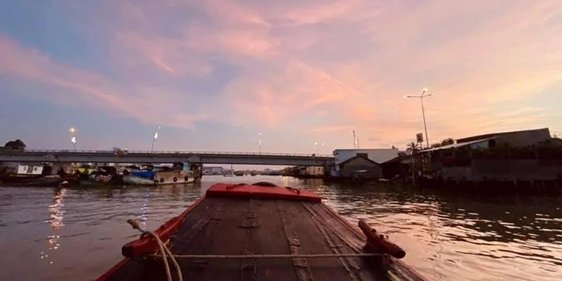 marche-flottant-de-cai-be