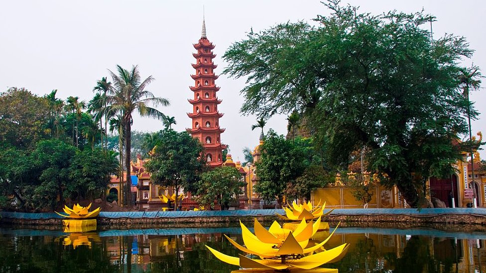 pagode-de-tran-quoc-a-hanoi