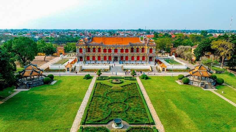 palais-kien-trung-a-hue-ouvre-ses-portes-aux-visiteurs-apres-5-ans-de-restauration