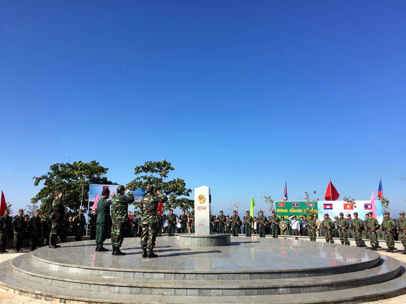 decouverte-des-villes-a-la-frontiere-du-laos