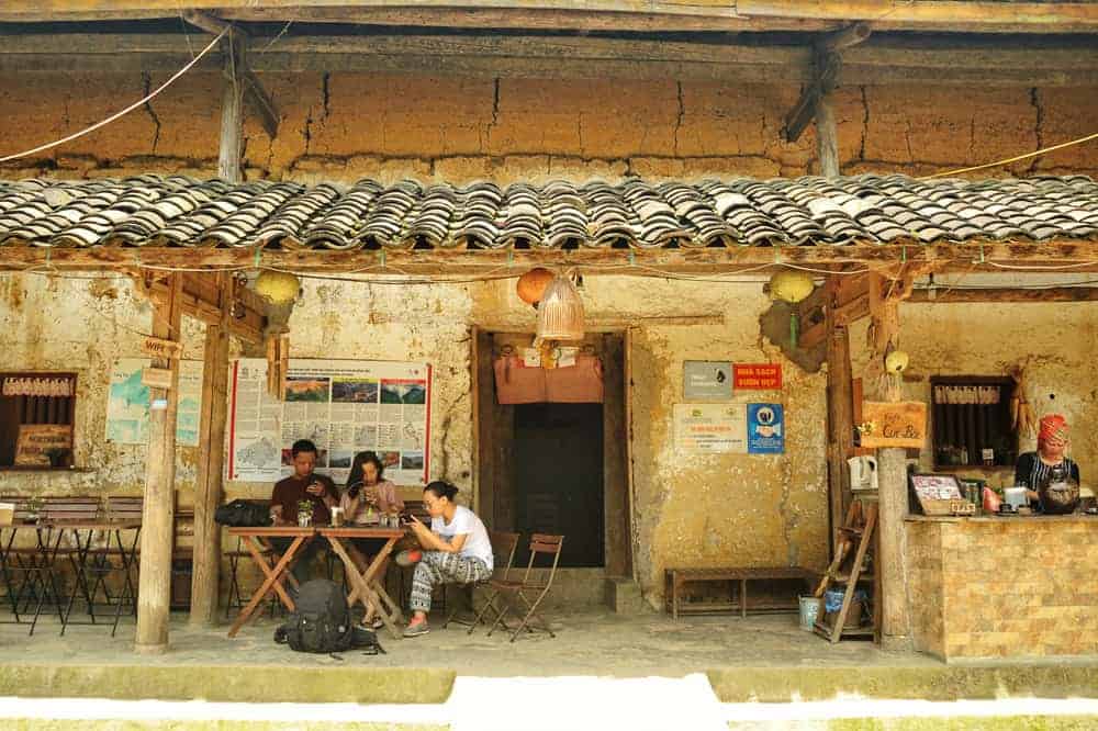 village-de-lo-lo-chai-une-beaute-feerique-dans-les-montagnes-du-nord