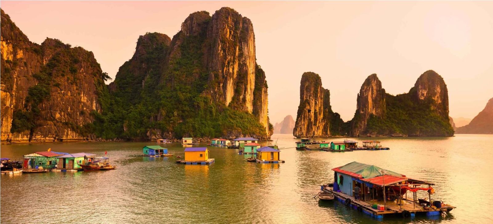 plus-beaux-villages-flottants-dans-la-baie-d'Halong