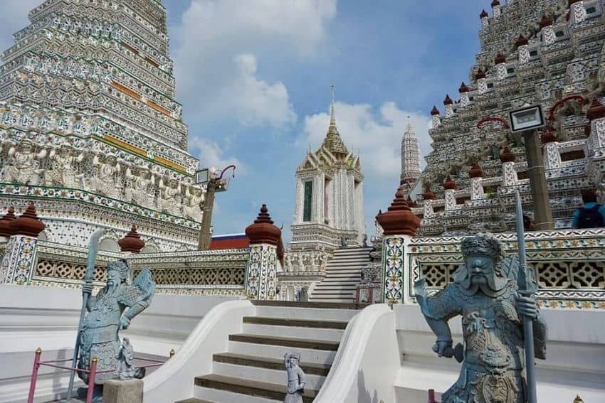wat-arun-le-temple-de-laube-bangkok
